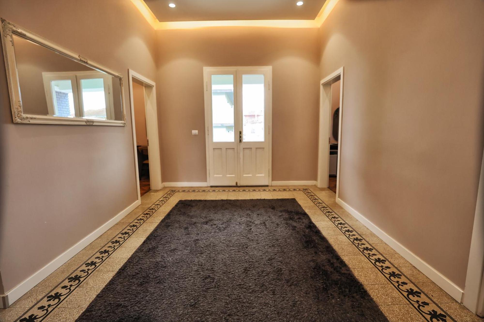 Vila Casablanca - Boutique Hotel & Restaurant Shkodër エクステリア 写真