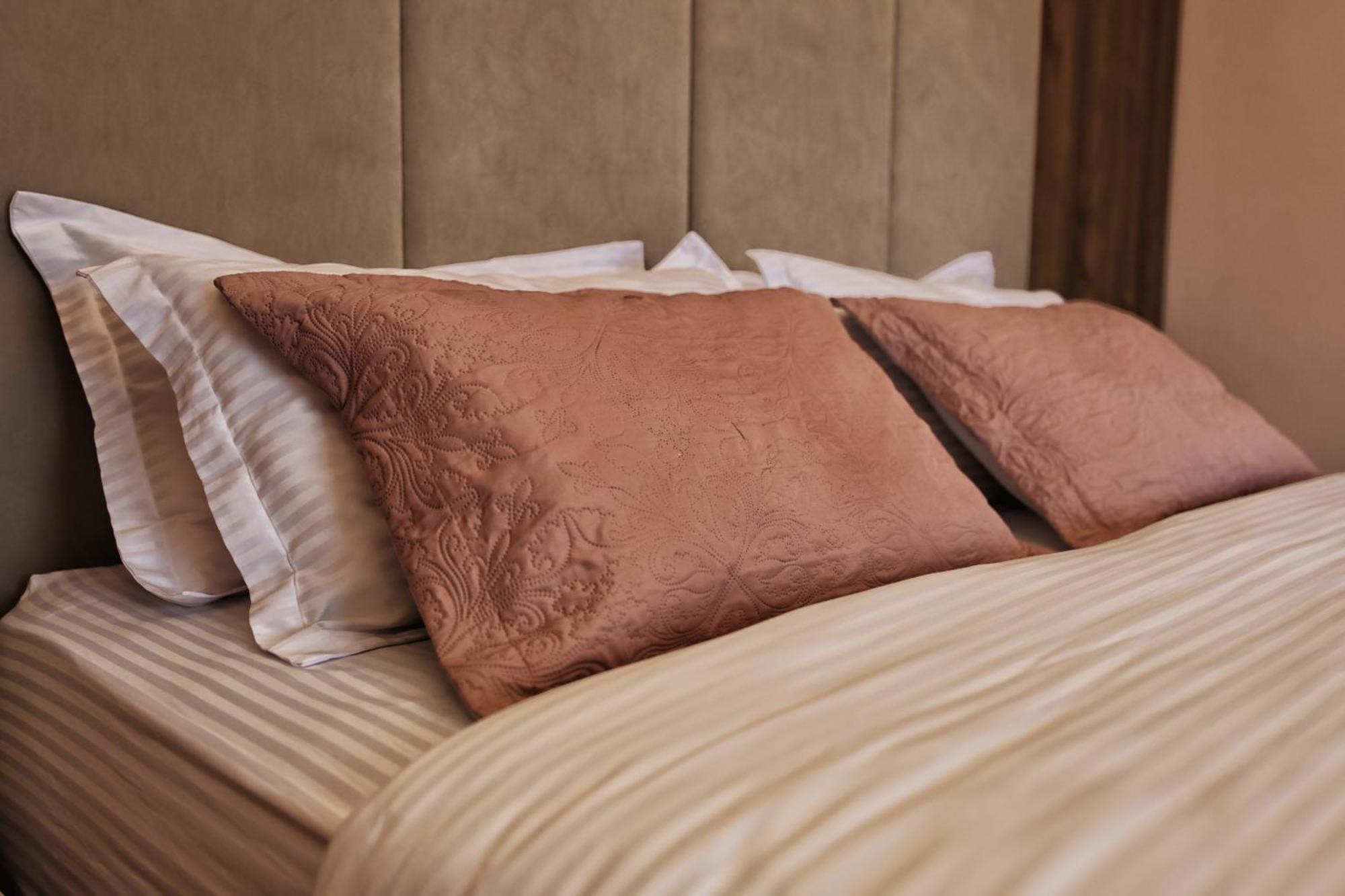 Vila Casablanca - Boutique Hotel & Restaurant Shkodër エクステリア 写真