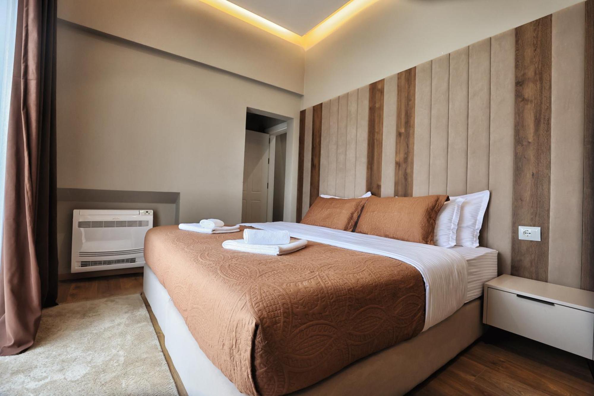 Vila Casablanca - Boutique Hotel & Restaurant Shkodër エクステリア 写真