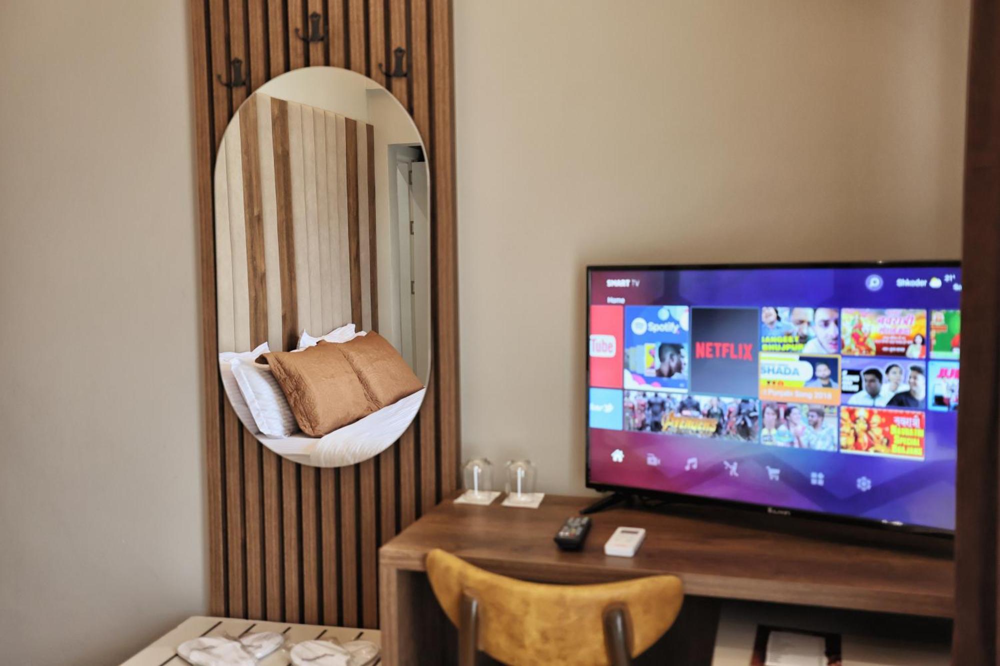 Vila Casablanca - Boutique Hotel & Restaurant Shkodër エクステリア 写真