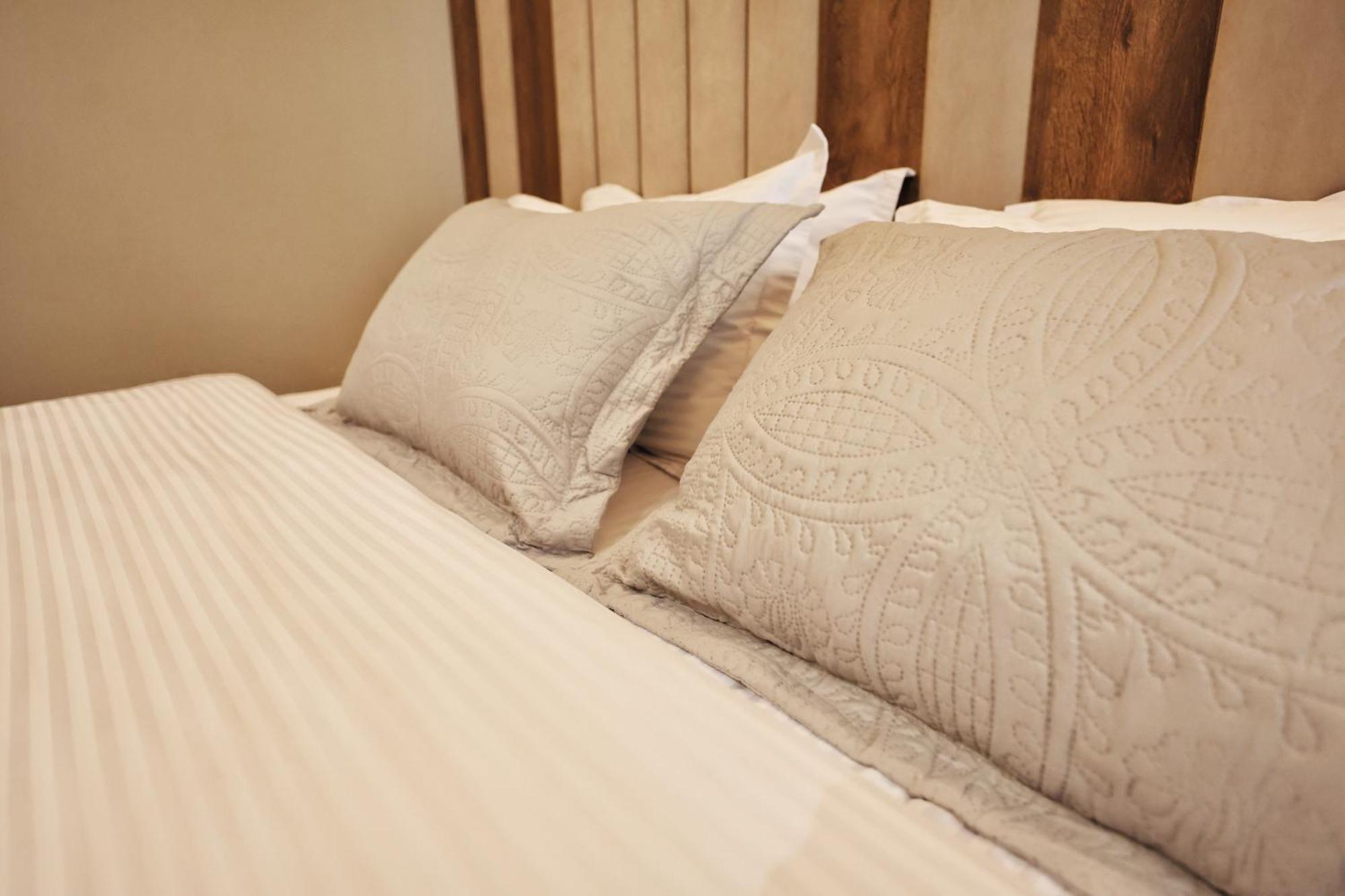 Vila Casablanca - Boutique Hotel & Restaurant Shkodër エクステリア 写真