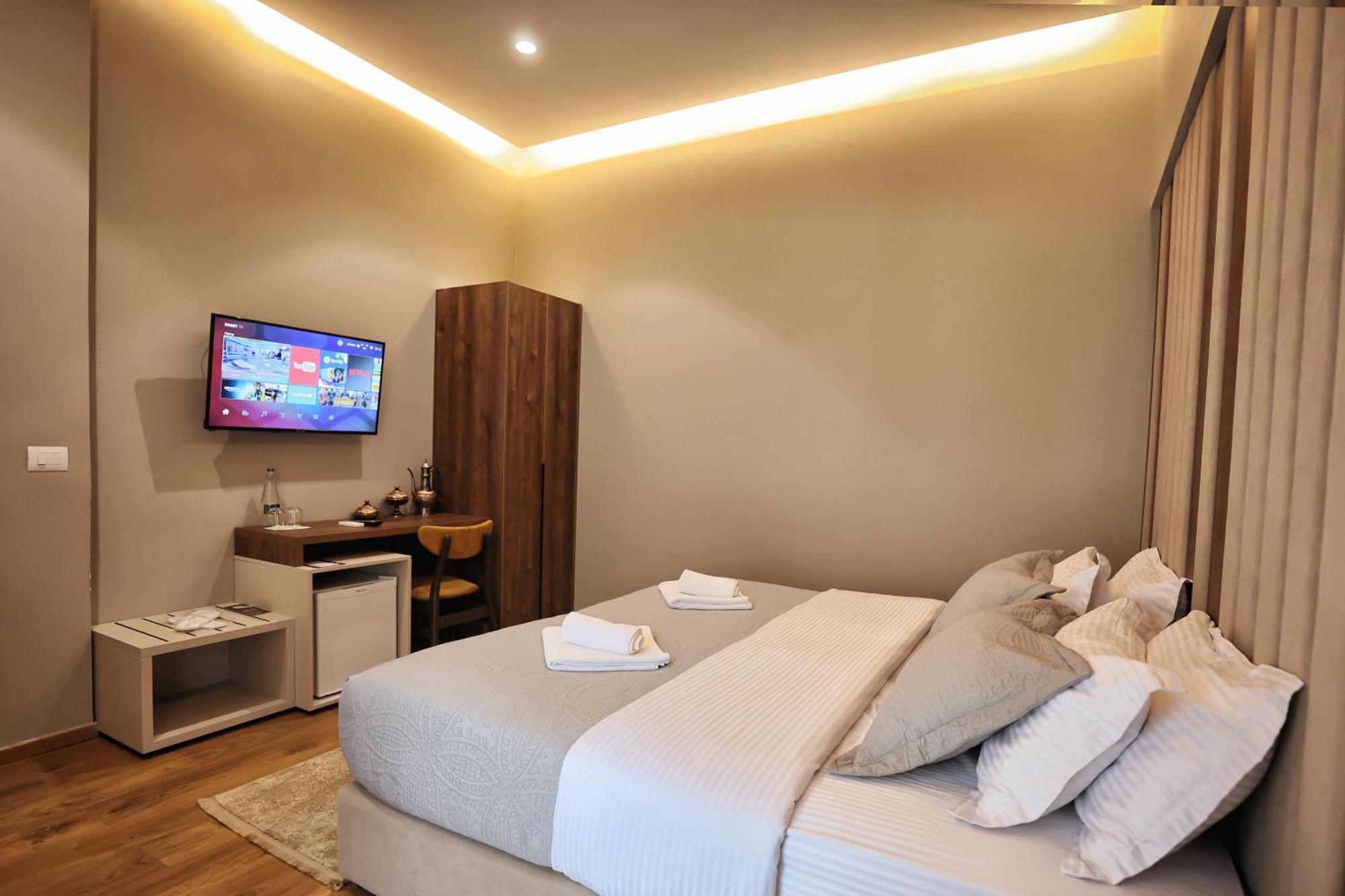 Vila Casablanca - Boutique Hotel & Restaurant Shkodër エクステリア 写真