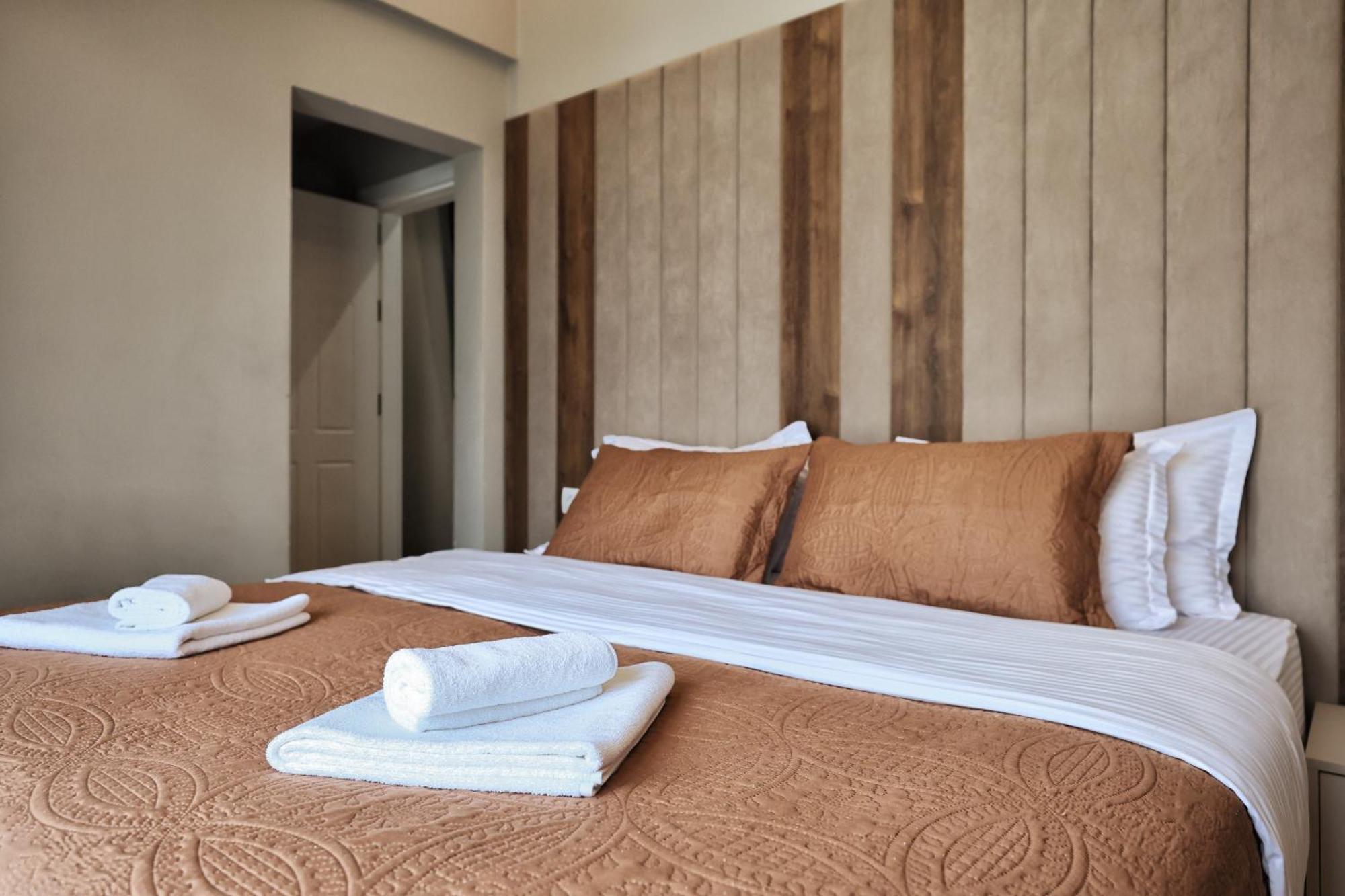 Vila Casablanca - Boutique Hotel & Restaurant Shkodër エクステリア 写真
