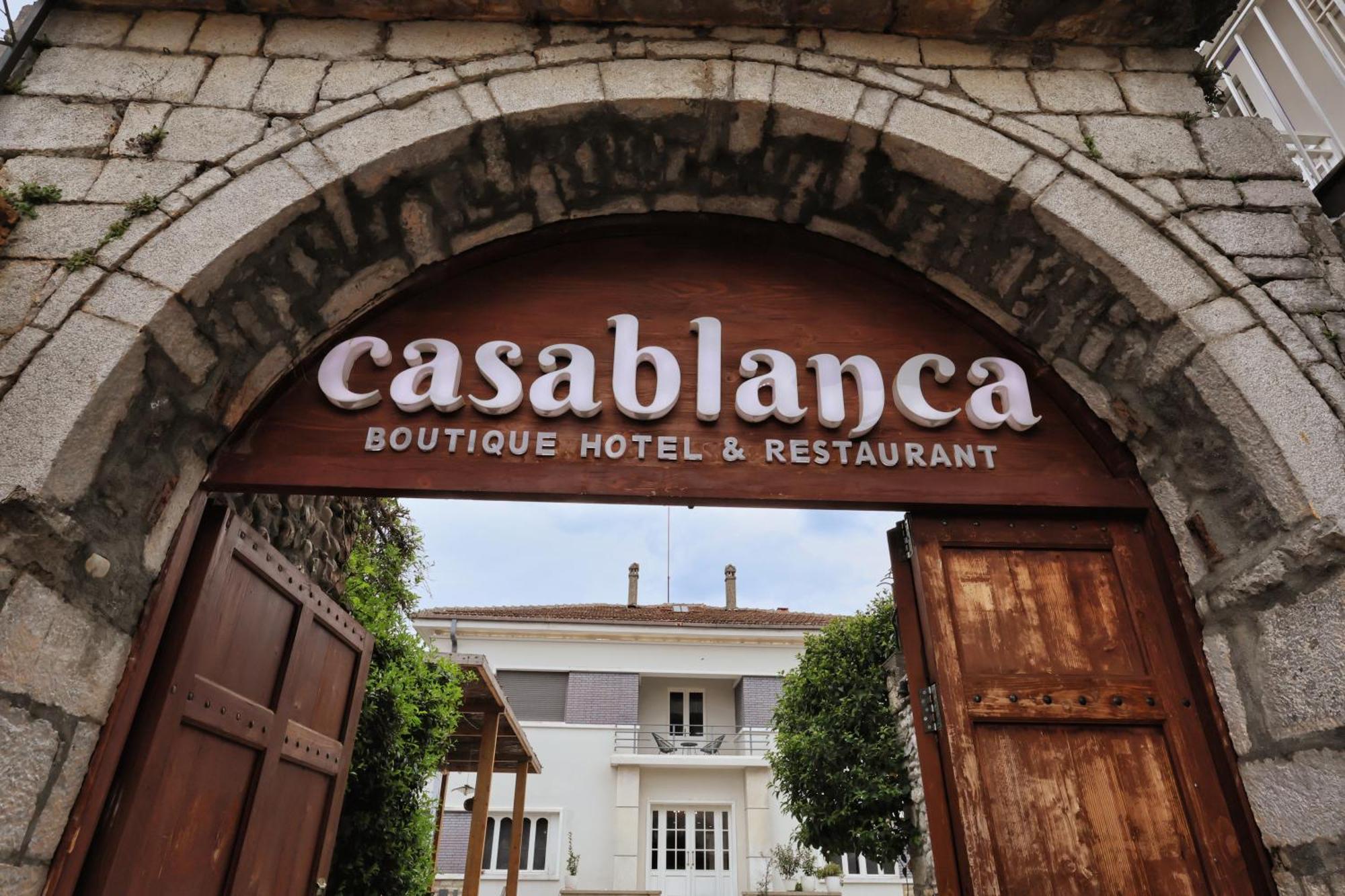 Vila Casablanca - Boutique Hotel & Restaurant Shkodër エクステリア 写真